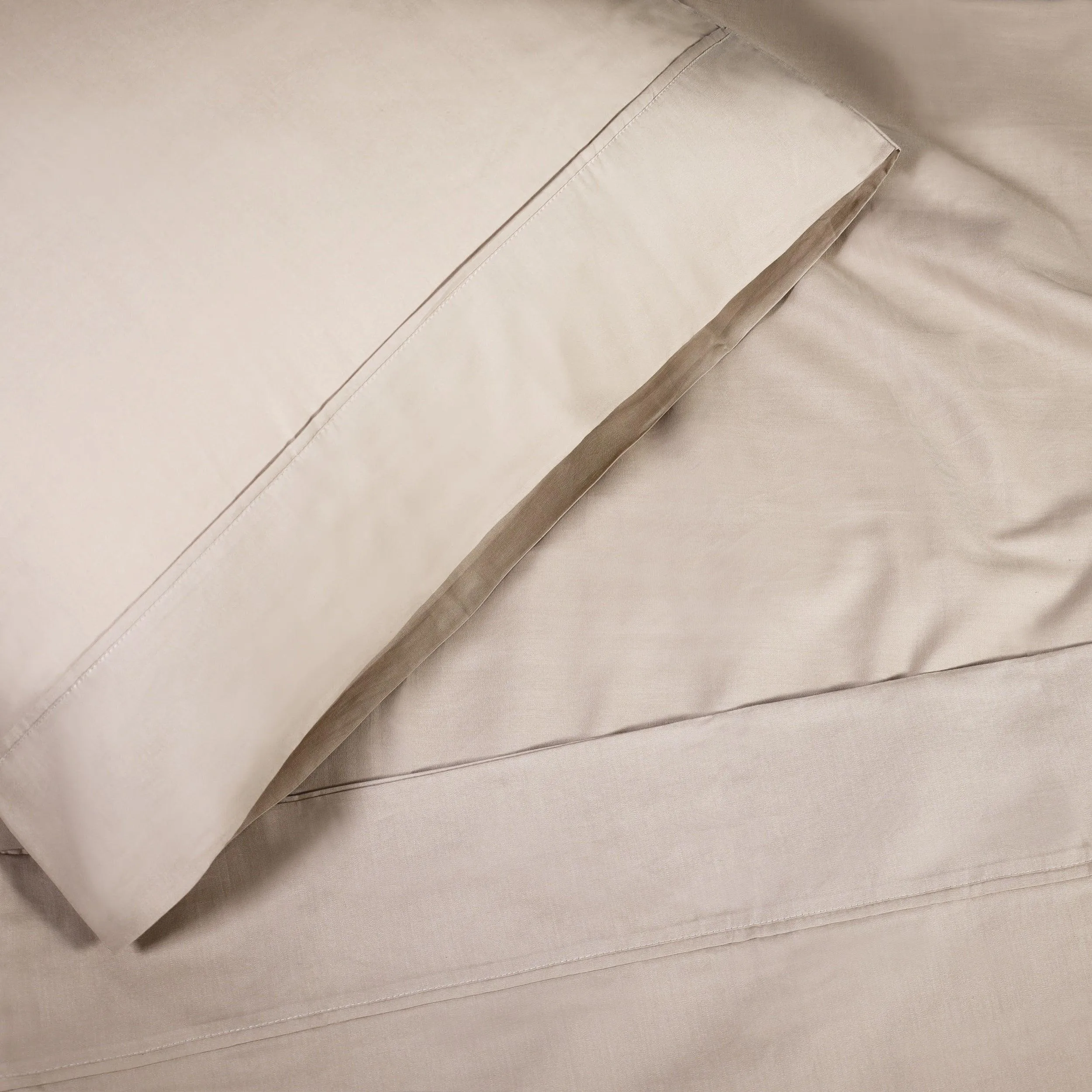 100% Cotton Percale 300 Thread Count Solid Deep Pocket Sheet Set