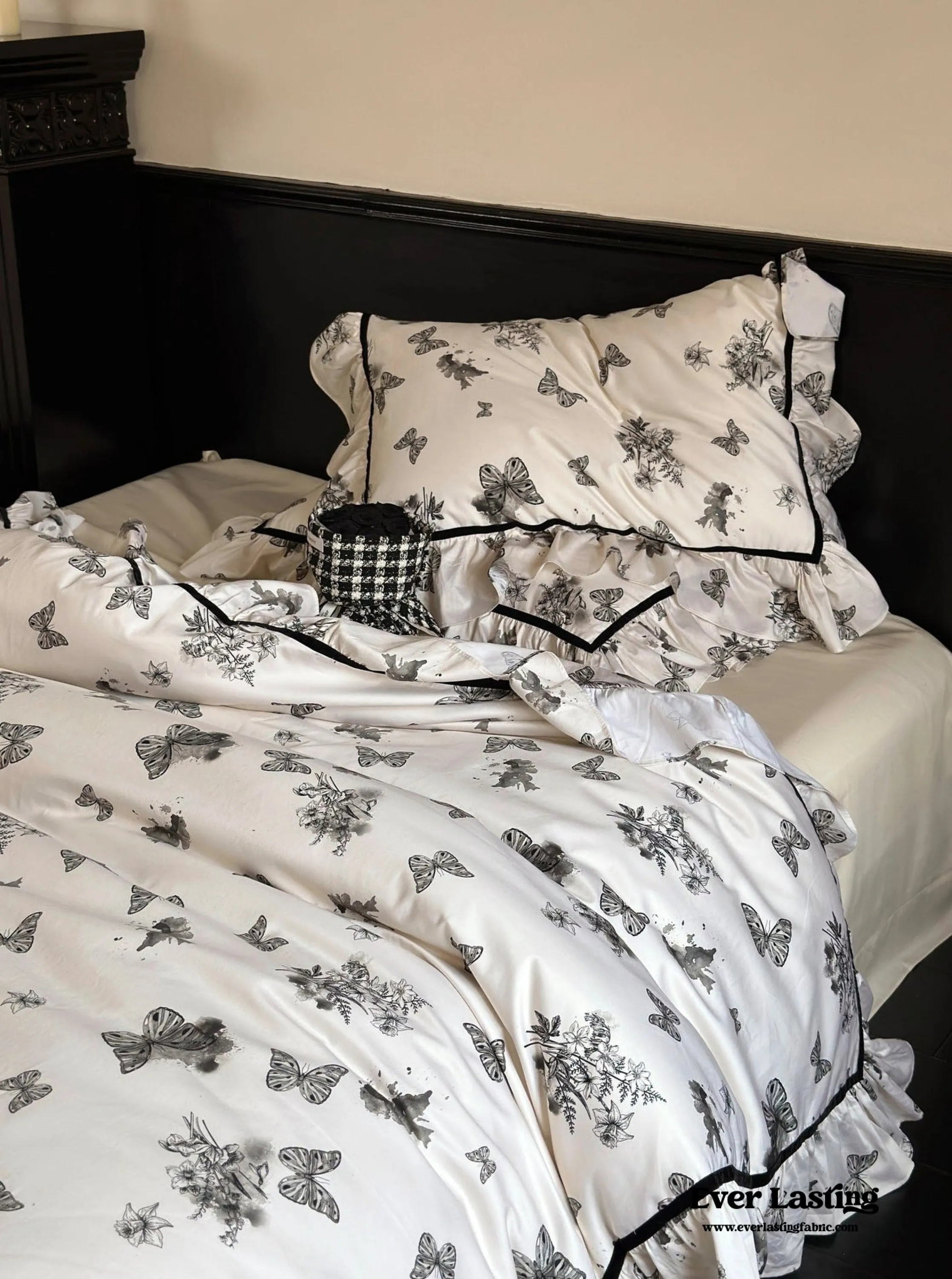 Black & White Butterfly French Ruffle Bedding Set