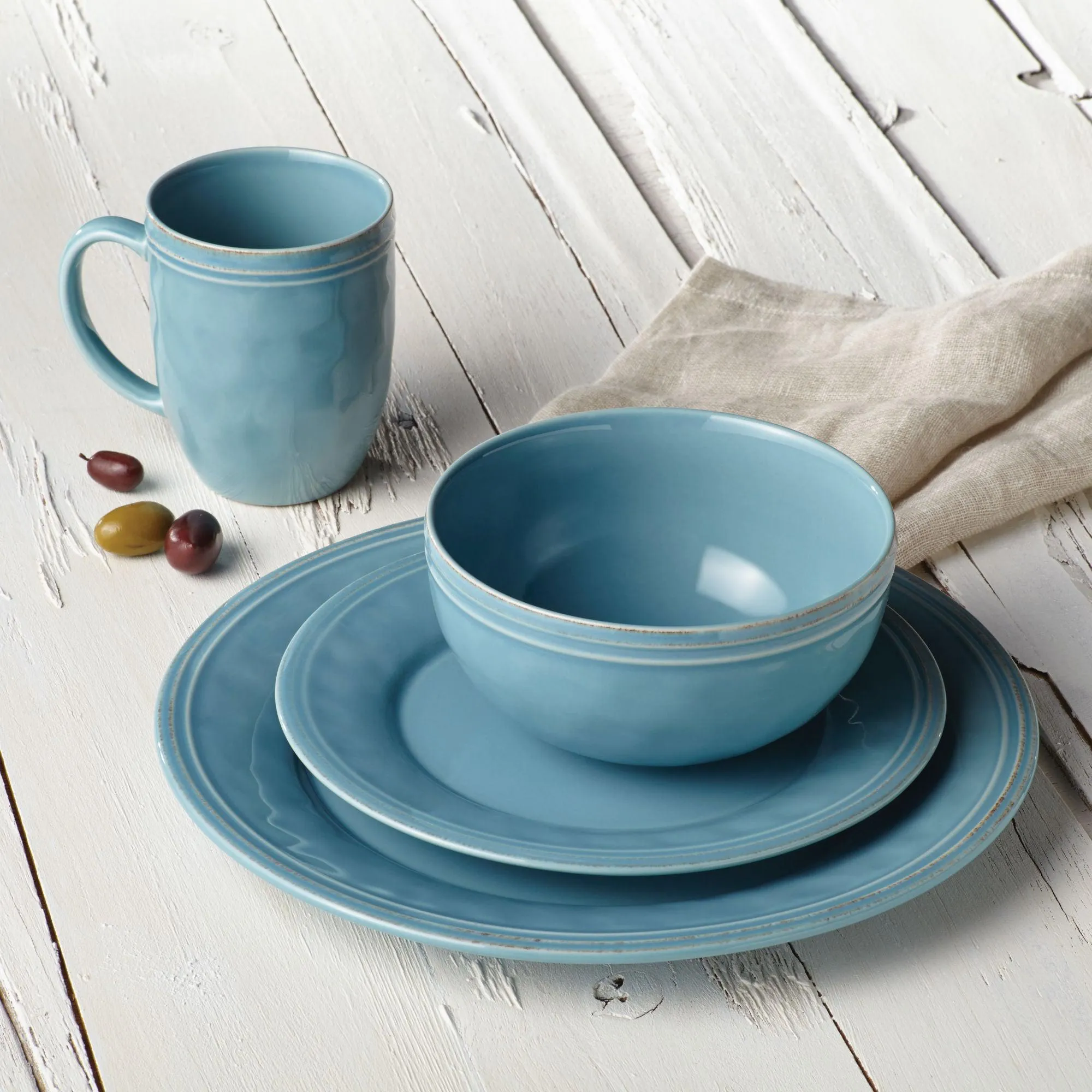 Cucina 16-Piece Dinnerware Set