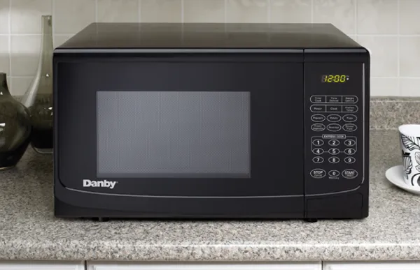 Danby 1.10 cu. ft. Black Microwave Oven - DMW111KBLDB