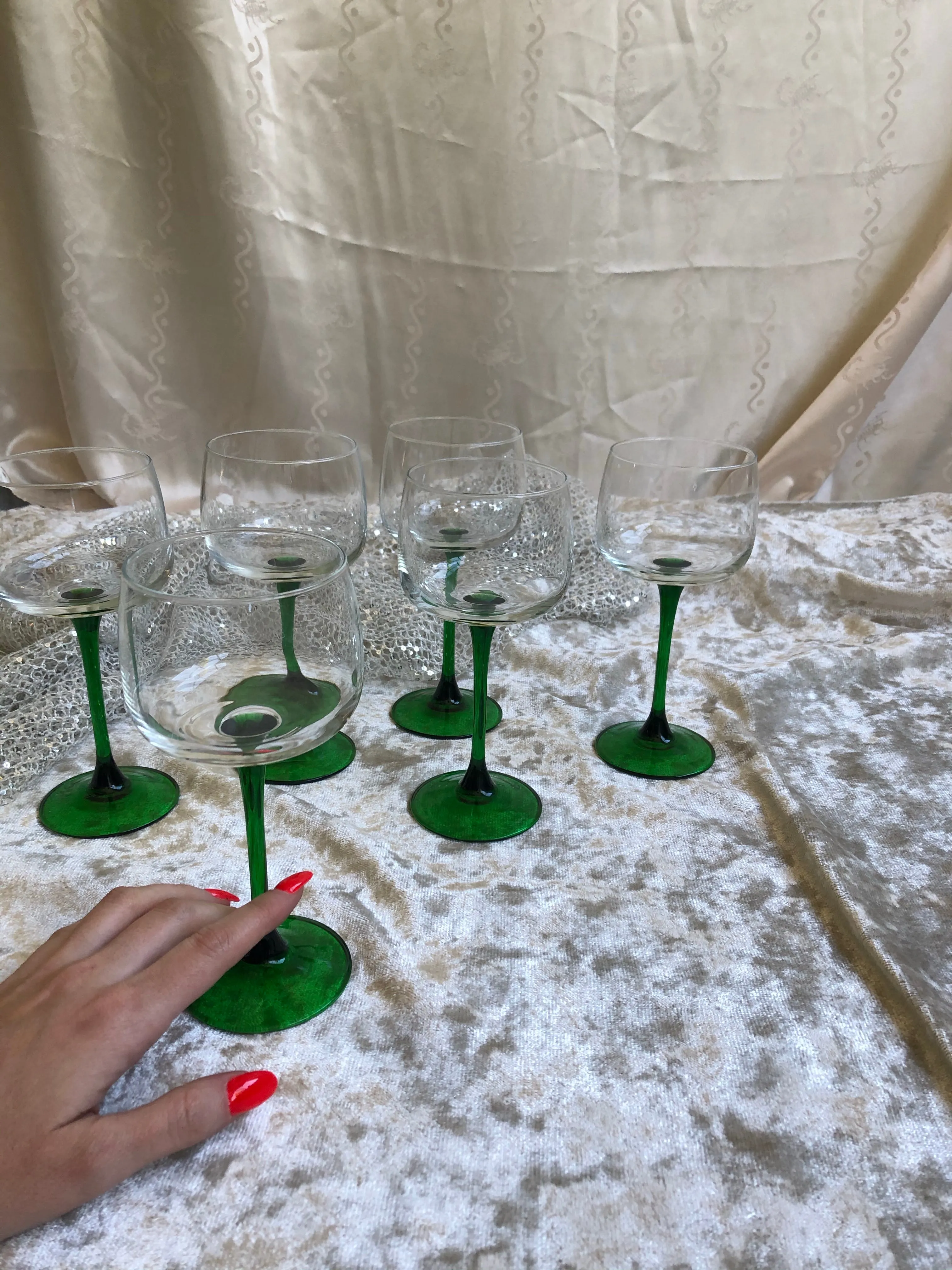 Emerald Stem Wine Glass Set