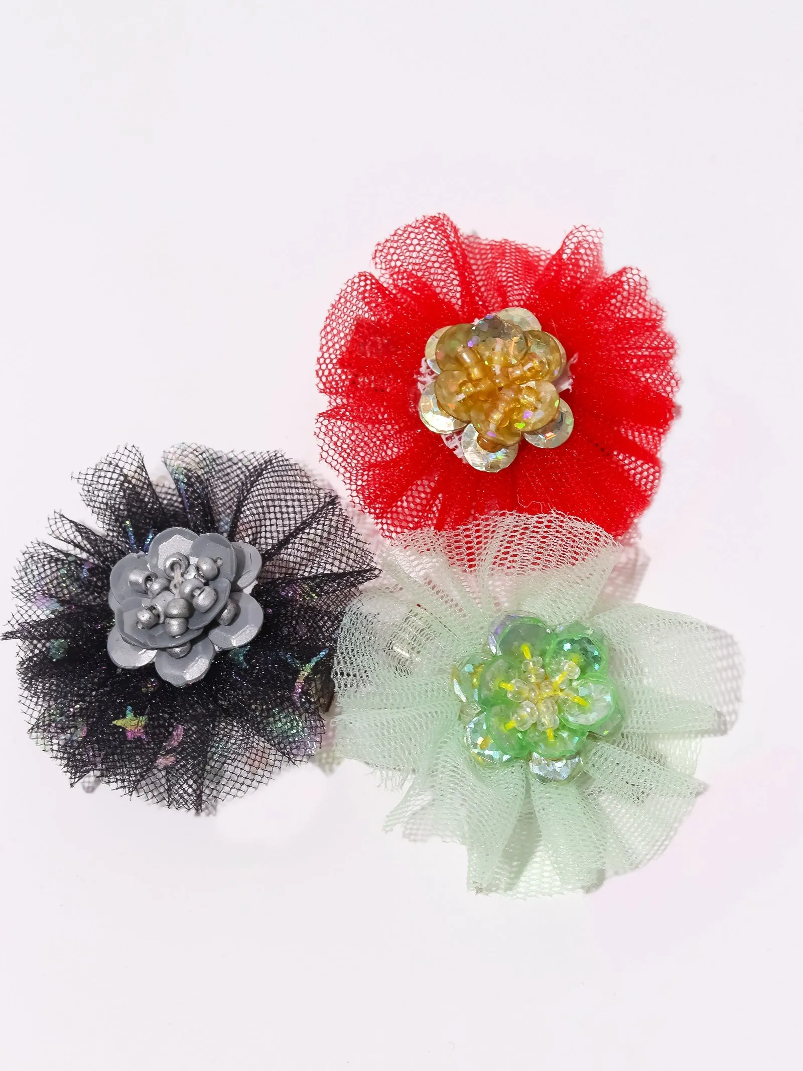 Flower Embellished Alligator Hair Clip Set- Red Black & Light Green