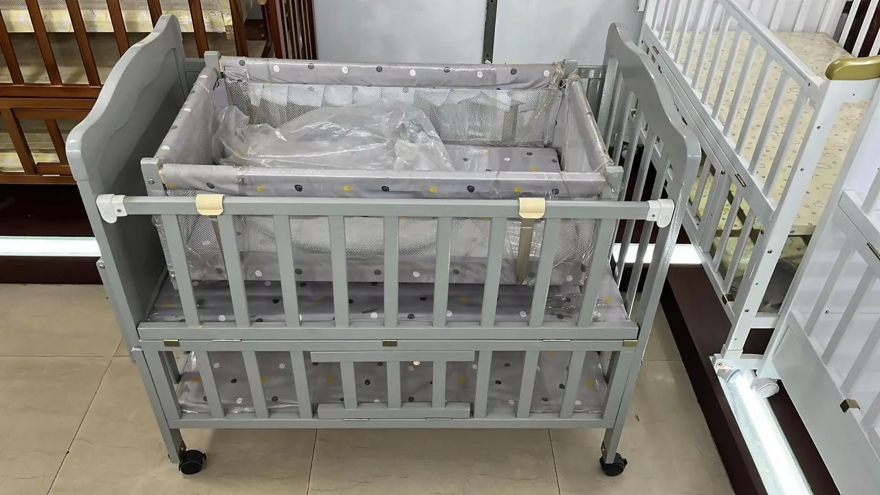 KIDILO Baby Crib Cot Cum Cradle, Dimensions: 45x25x32 inches