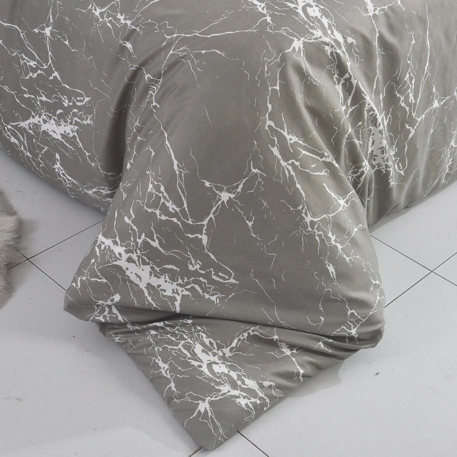 Luxury 4-Piece Quilt Cover Set - Double & Single | Silver Marble Serenity Duvet Set