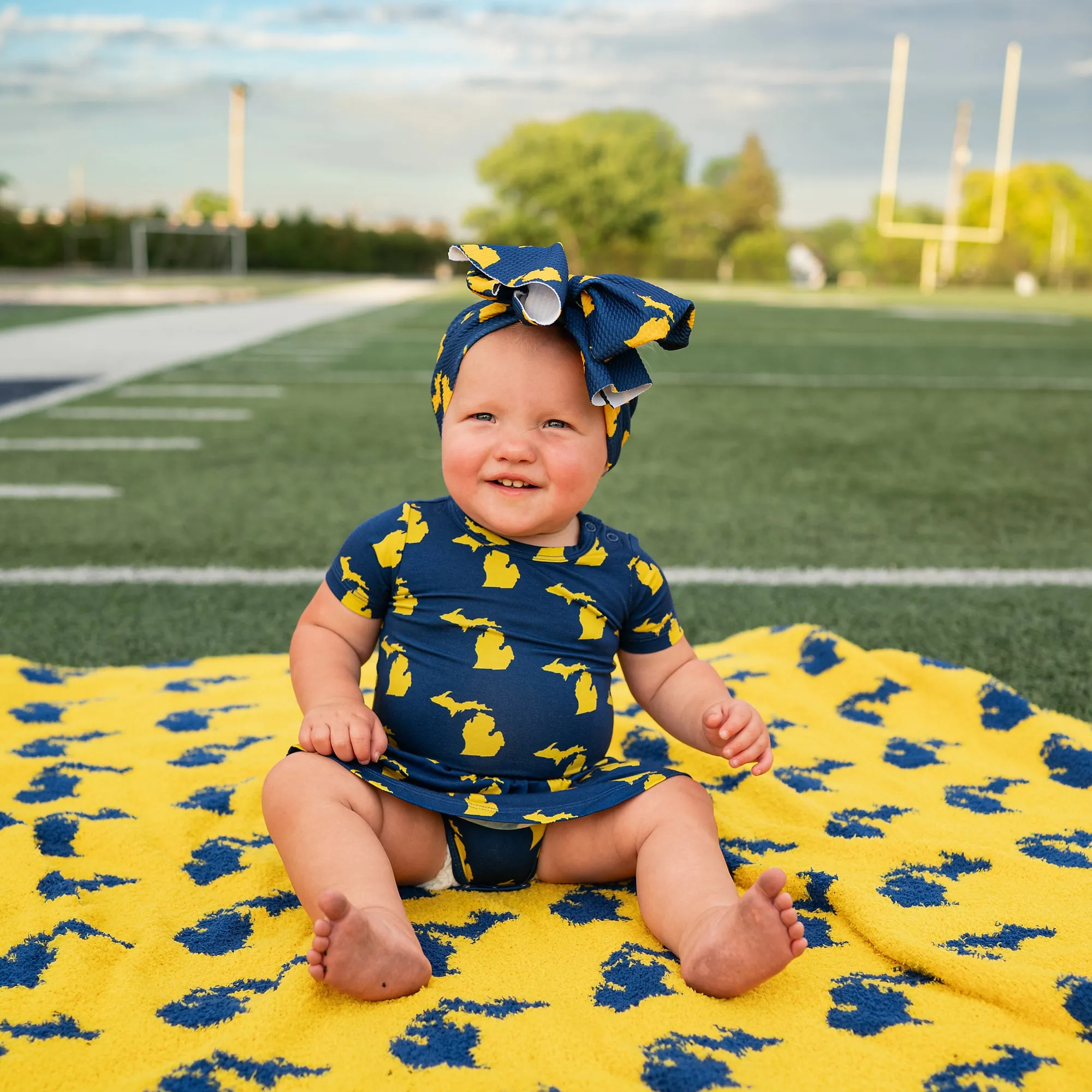 Michigan Blue & Maize PLUSH BLANKET