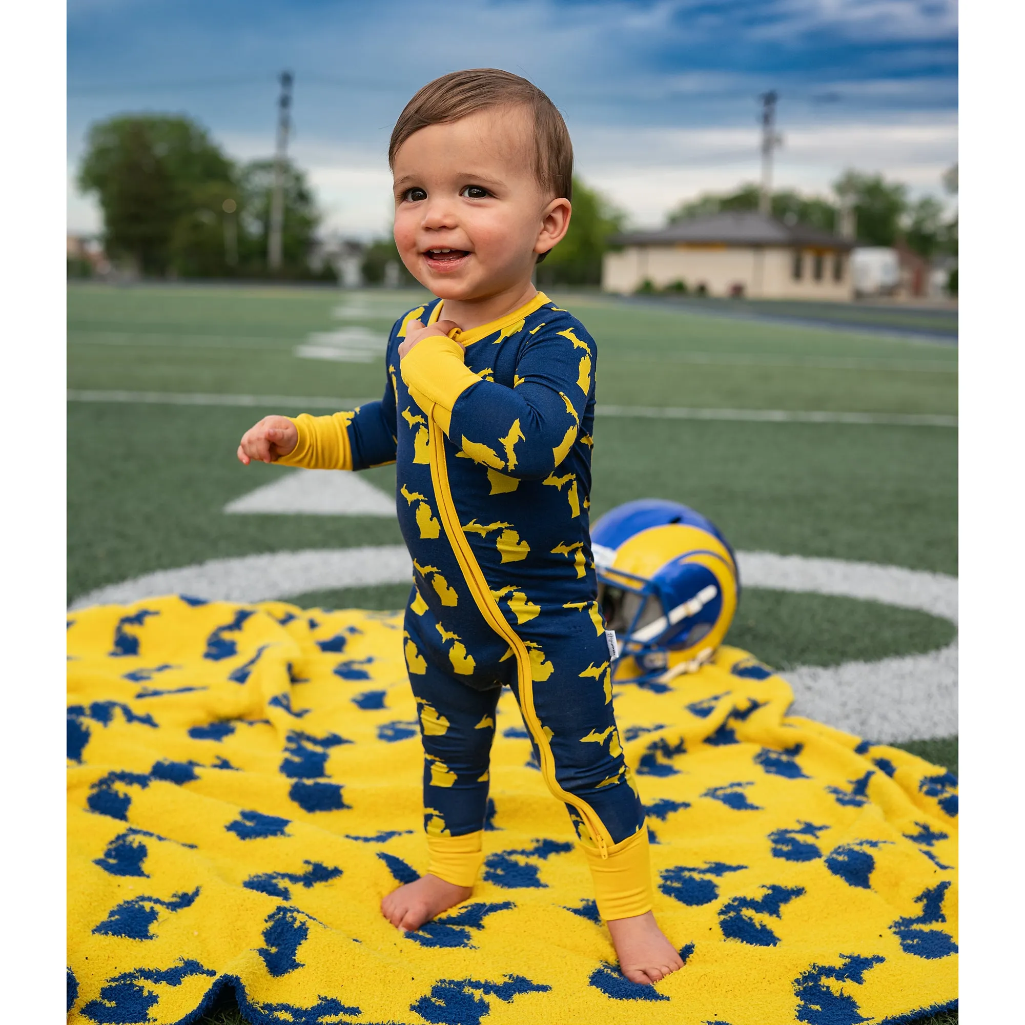 Michigan Blue & Maize PLUSH BLANKET