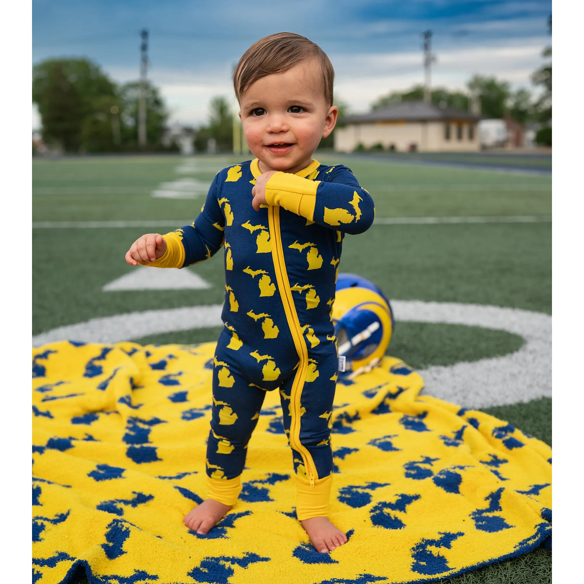 Michigan Blue & Maize PLUSH BLANKET