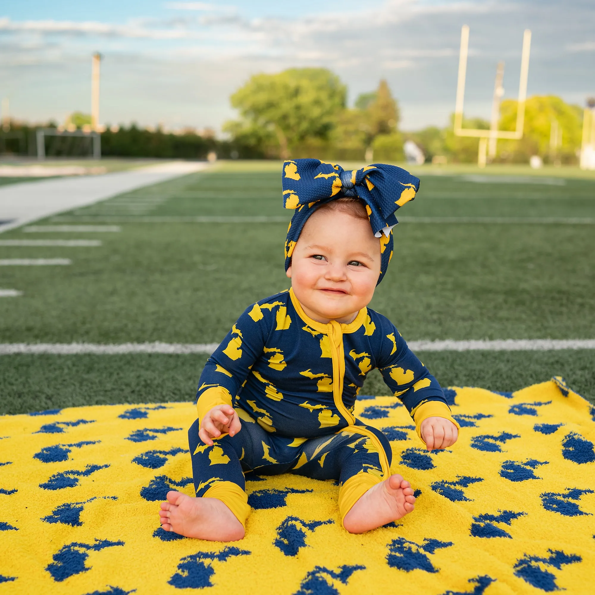 Michigan Blue & Maize PLUSH BLANKET