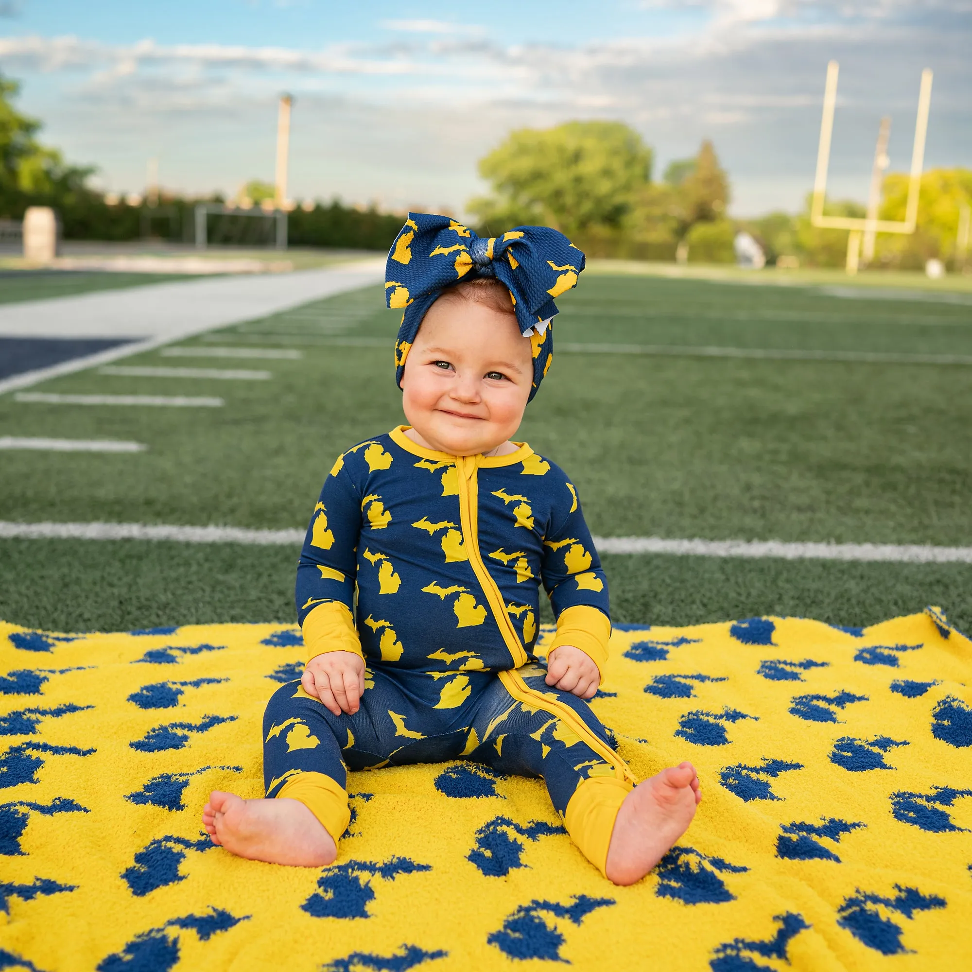 Michigan Blue & Maize PLUSH BLANKET