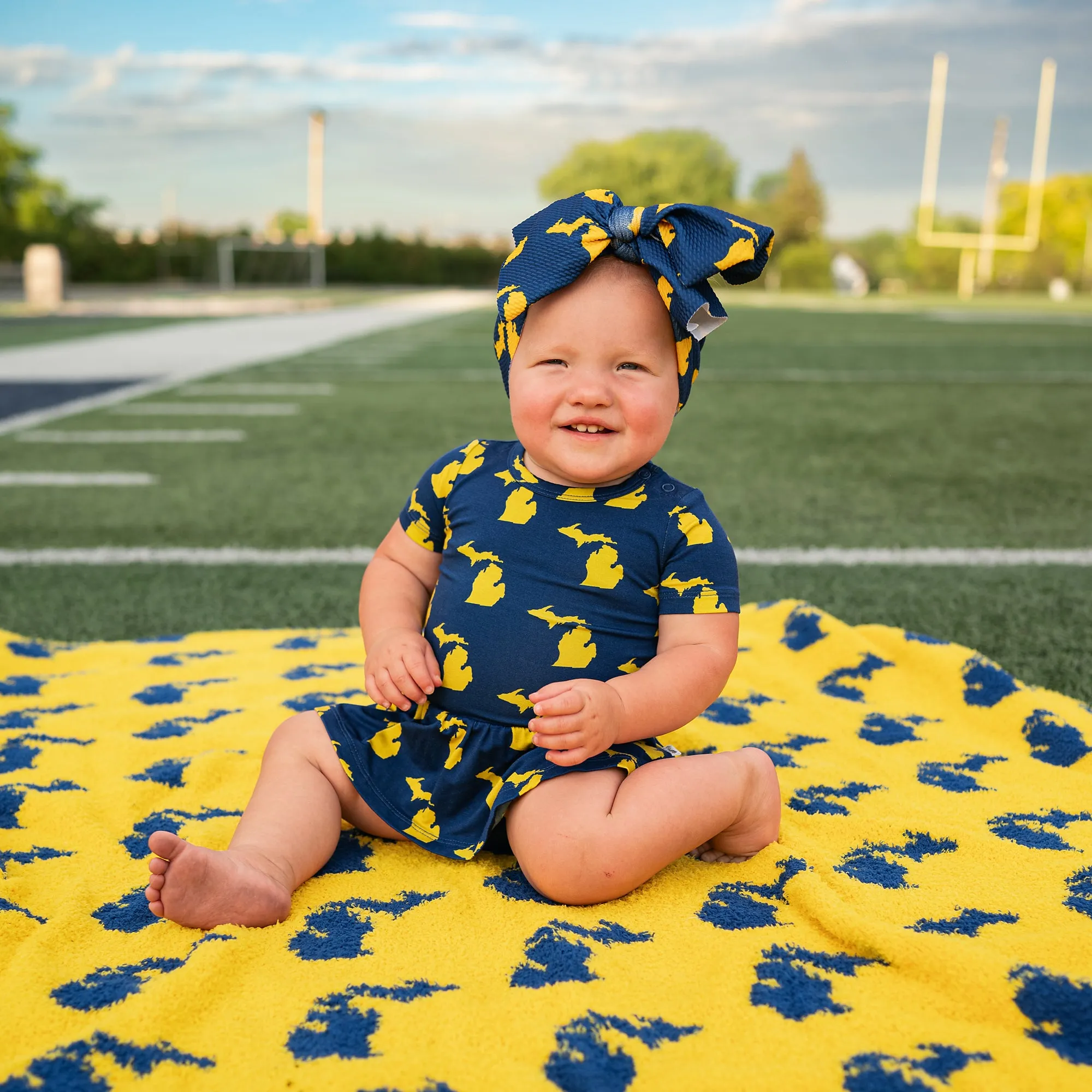 Michigan Blue & Maize PLUSH BLANKET