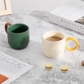 (Net) Ceramic Cup with Tea Spoon and Wooden Dish