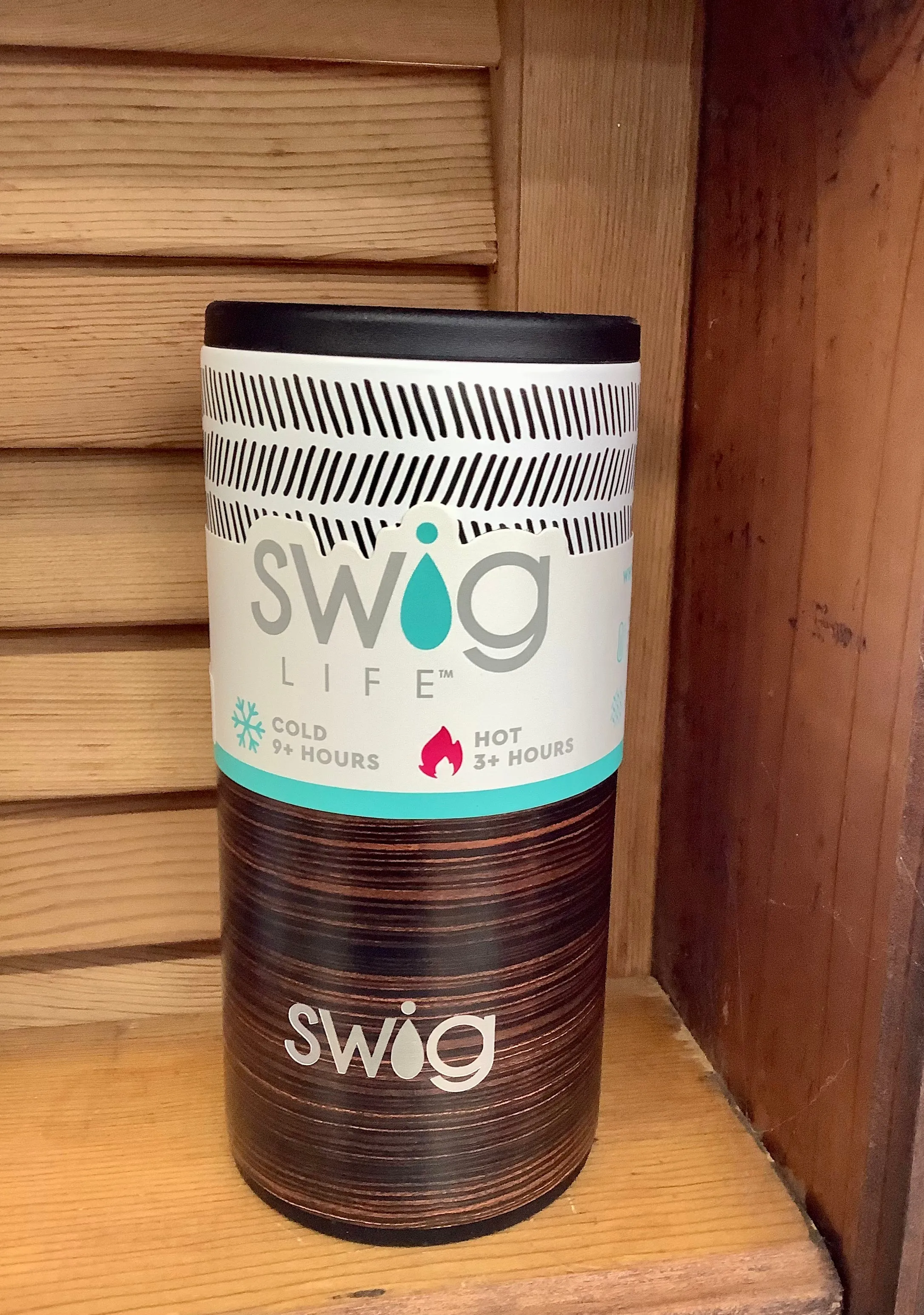 Swig Skinny Can Cooler