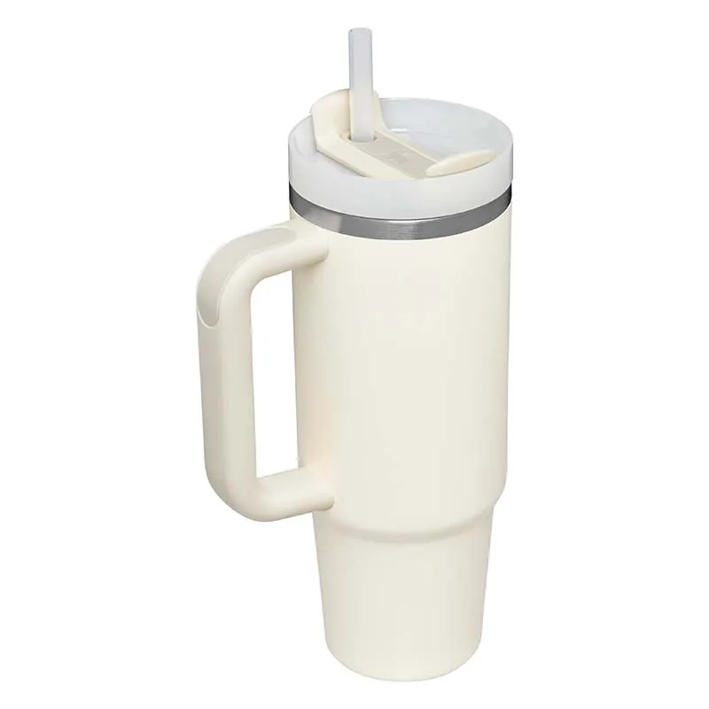 The 30oz Quencher H2.0 Flowstate™ Tumbler in Cream