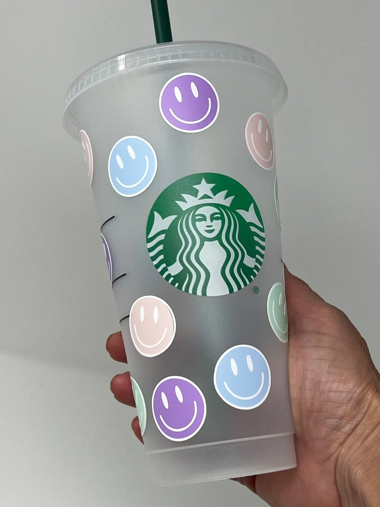 Venti 24oz Retro Smiley Face Design Starbucks Reusable Cup